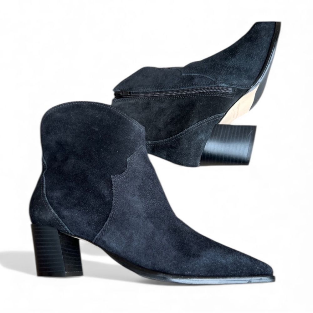 NEW Bernardo Black Suede Boots Bootie Western Sz 8